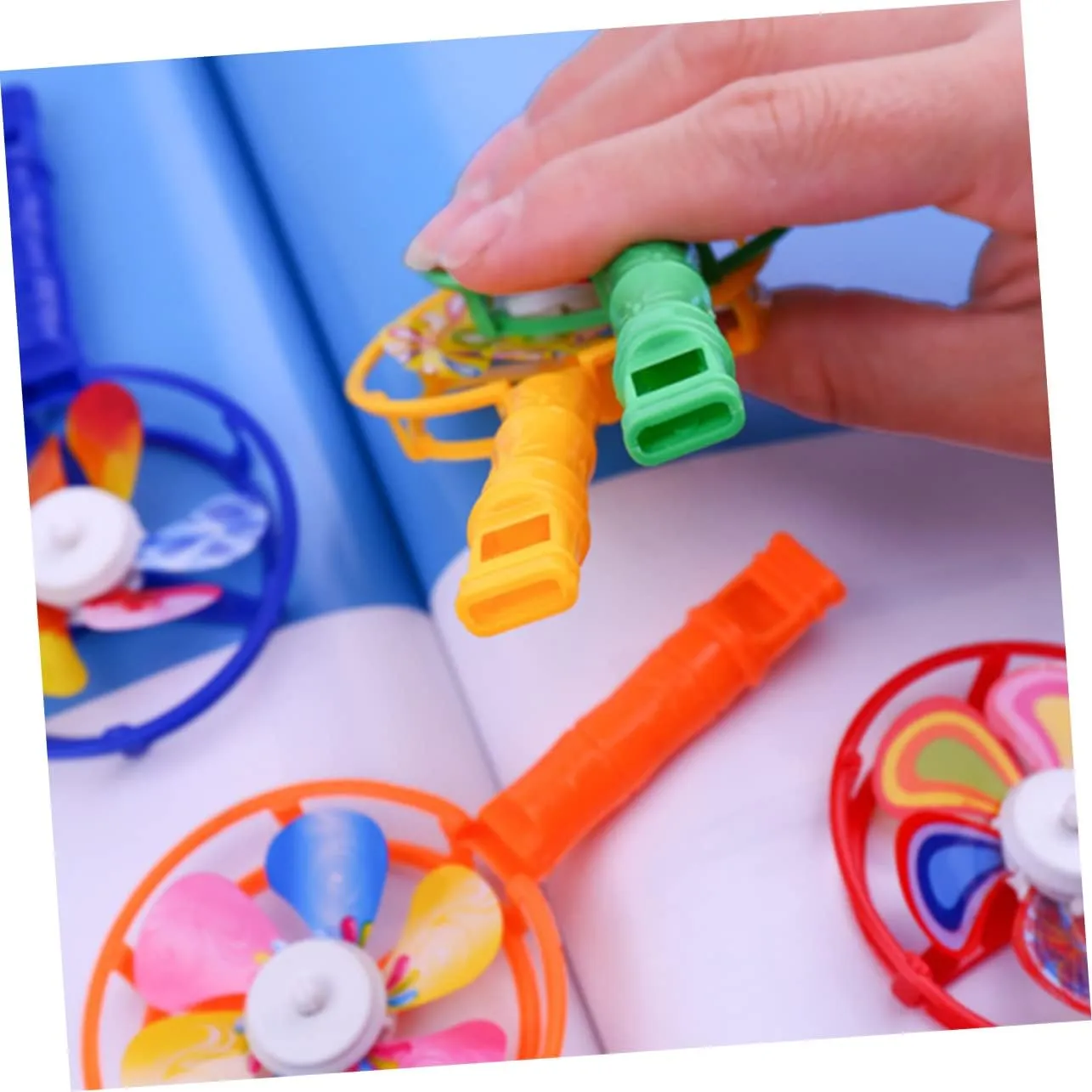 30pcs Colorful Windmill Shape Whistle Toys for Boy Girl Creative Musical Playthings Whistles for Birthdays Christmas Festivals Fun Engaging
