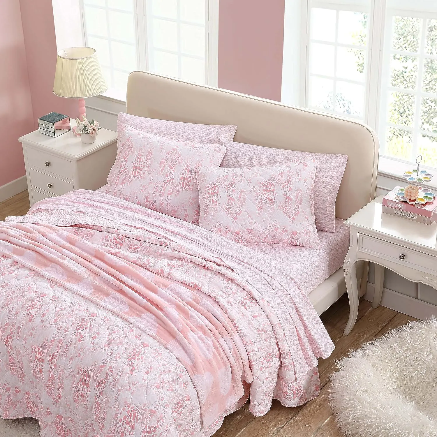 Betsey Johnson - Quilt Set, Reversible Brushed Microfiber Bedding with Matching Shams Diamond Stitched Bedroom Decor (Butterfly Ombre Pink, Queen)