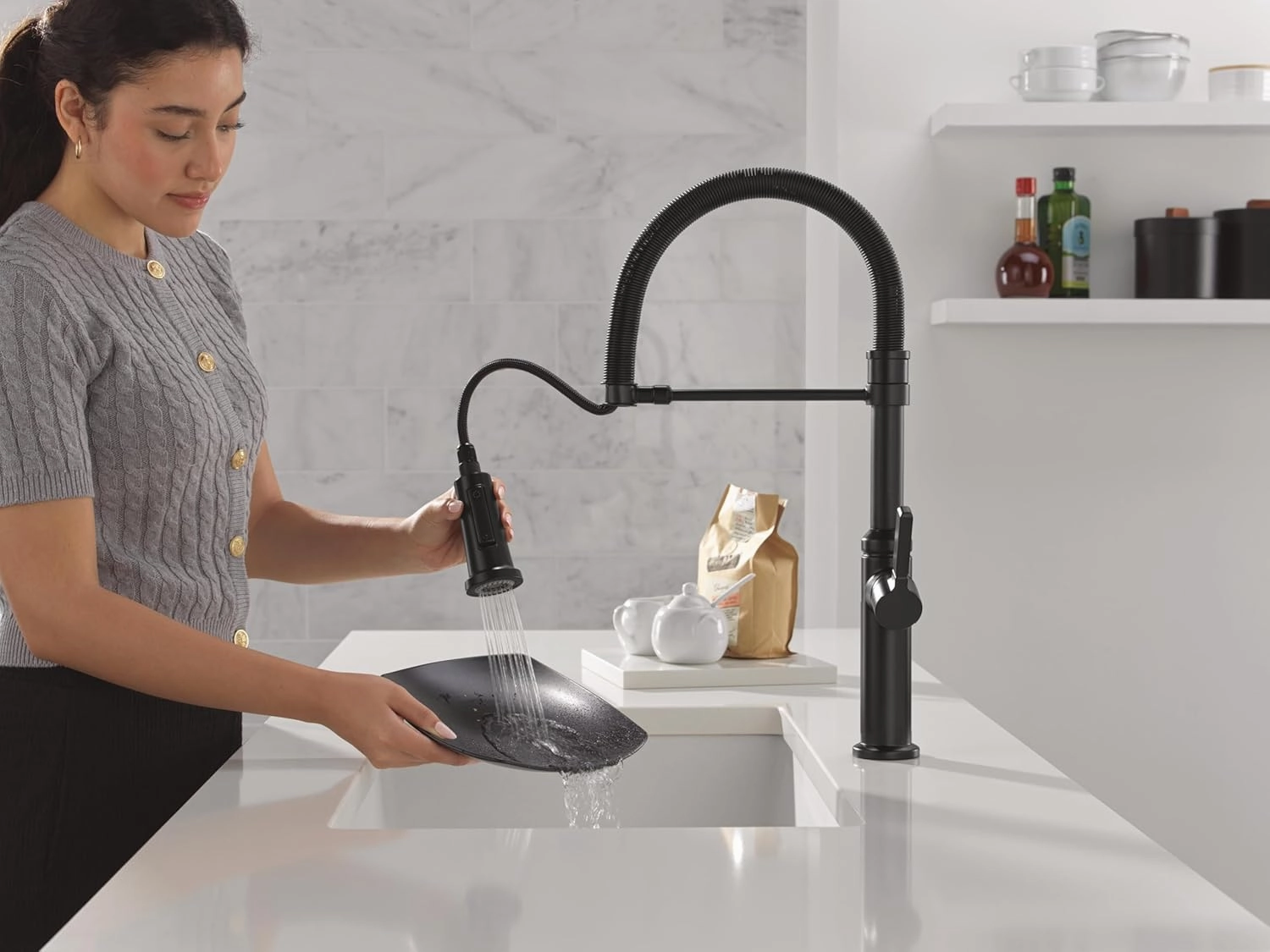 Delta 18829-DST Rhett 1.8 GPM Single Hole Pre-Rinse Pull Down Kitchen Faucet with MagnaTite, Touch-Clean, and Diamond Seal Technologies - Includes Escutcheon - Matte Black