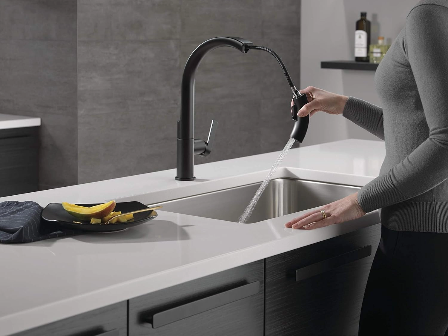 Delta 19824LF-BL Keele Kitchen Faucet, Standard, Matte Black
