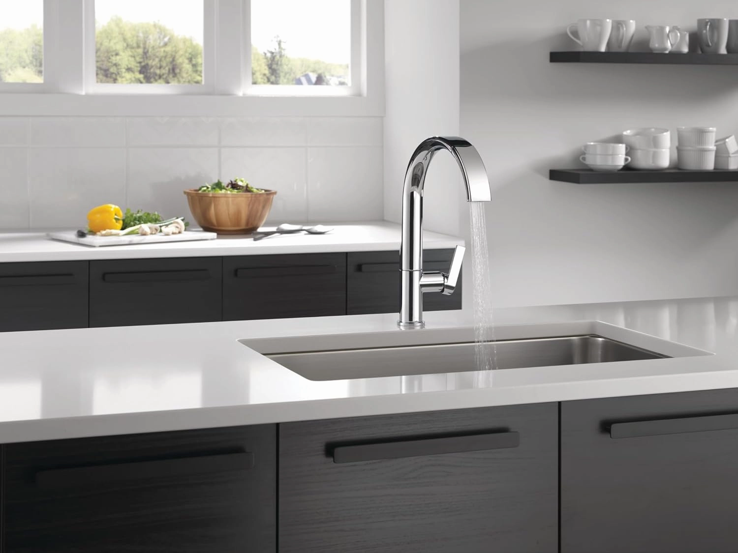 Delta 19824LF Keele Kitchen Faucet, Standard, Chrome