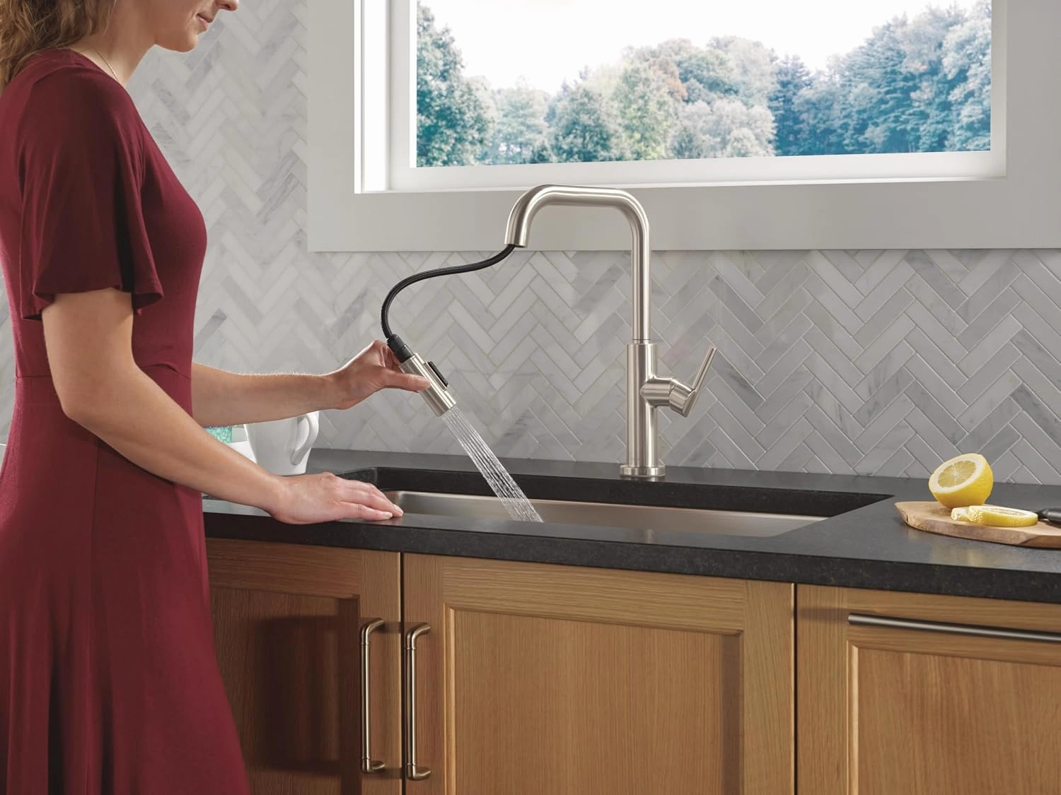 Delta Faucet Nicoli U-Spout Kitchen Faucet with Pull Down Sprayer, Brushed Nickel Kitchen Sink Faucet, Modern Kitchen Faucet, Single Hole Kitchen Faucet, Stainless Steel 19868LF-SS
