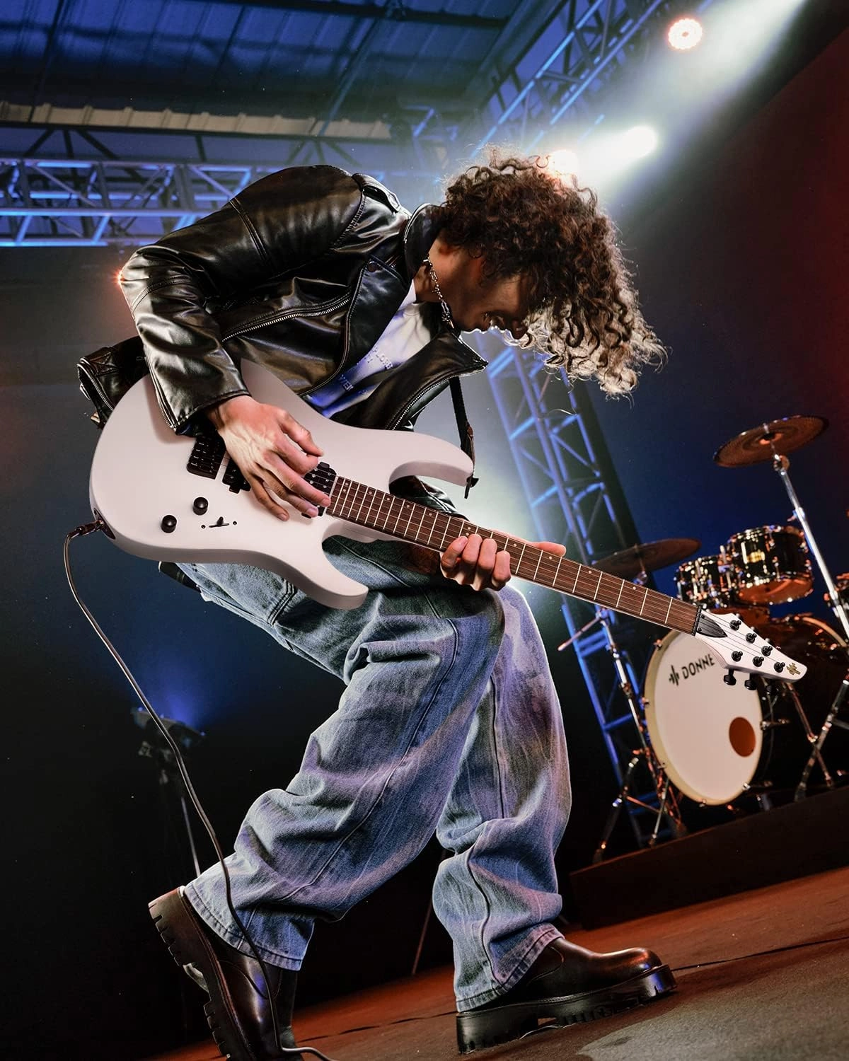 Donner Solid Body Electric Guitar, Matte Finish 39 Inch Metal Electric Guitar Beginner Kits with Bag, Strings, Strap, Cable, Strings Dampener for Rock Music Lover, DMT-100 (Matte White)