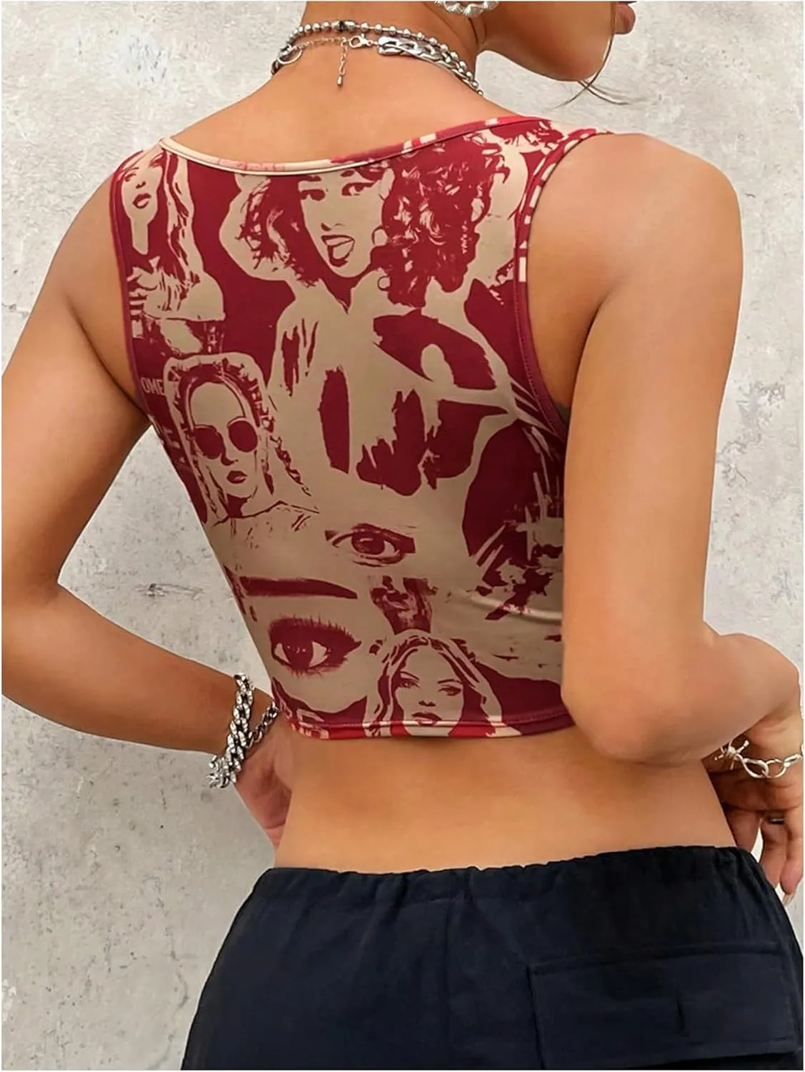 Floerns Women's Figure Letter Square Neck Tank Top Asymmetrical Hem Sleeveless Crop Tops