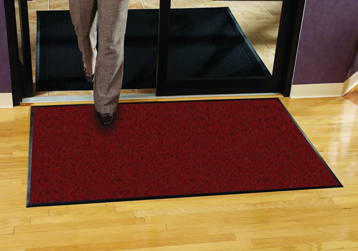 Guardian - 20995 Platinum Series Indoor Wiper Floor Mat, Rubber with Nylon Carpet, 6'x10', Red