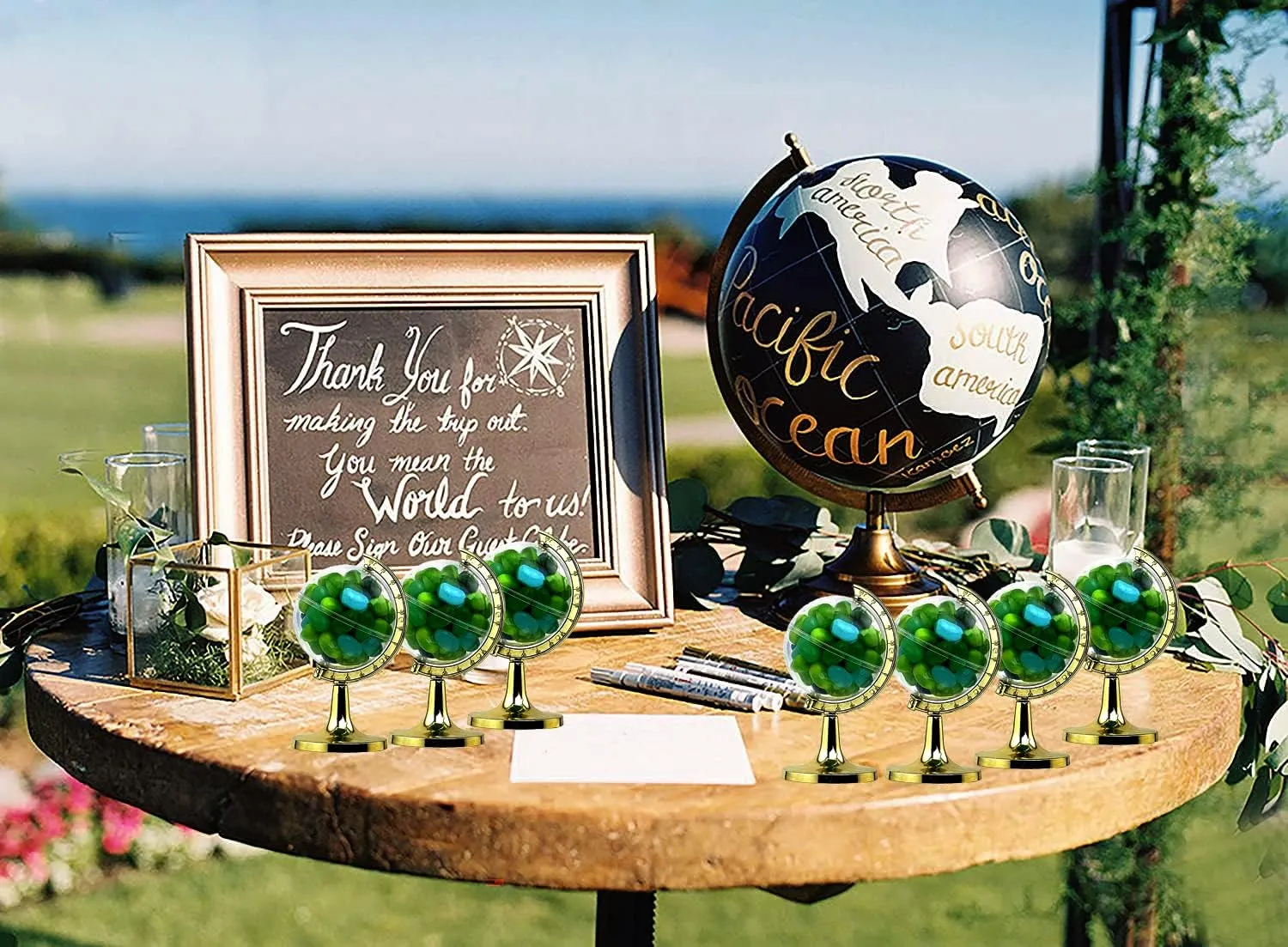 JC HUMMINGBIRD 24 Pieces Fillable Mini Gold Globe Party Favors (Assembly Required)