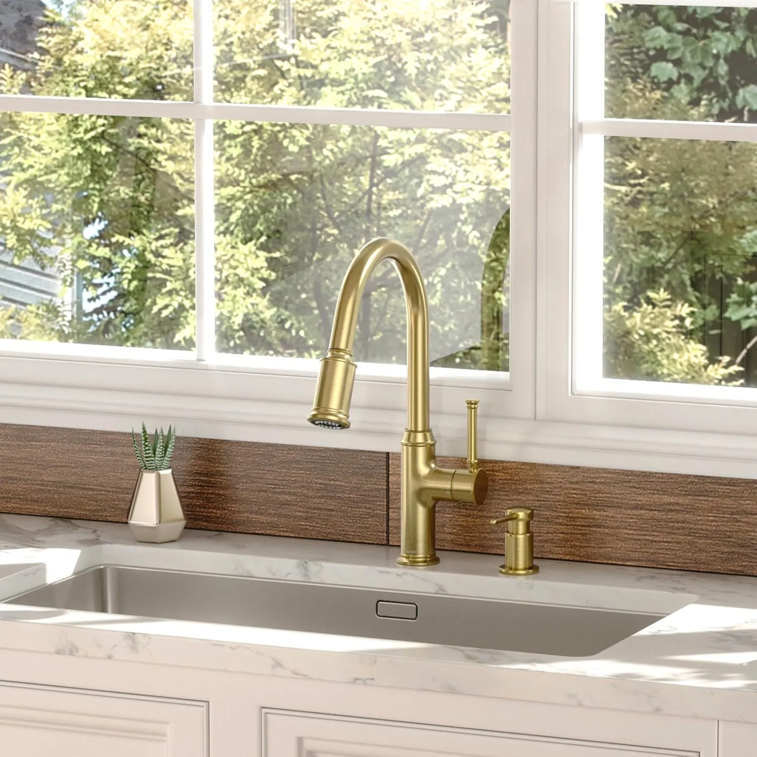 Lava Odoro Curtura Gold Kitchen Faucet with Pull Down Sprayer, Single Handle Kitchen Sink Faucet with Magnetic Docking Spray 3-Function, Brass Faucet for Kitchen Sink 1 Hole and 3 Hole, KF421-SG-M