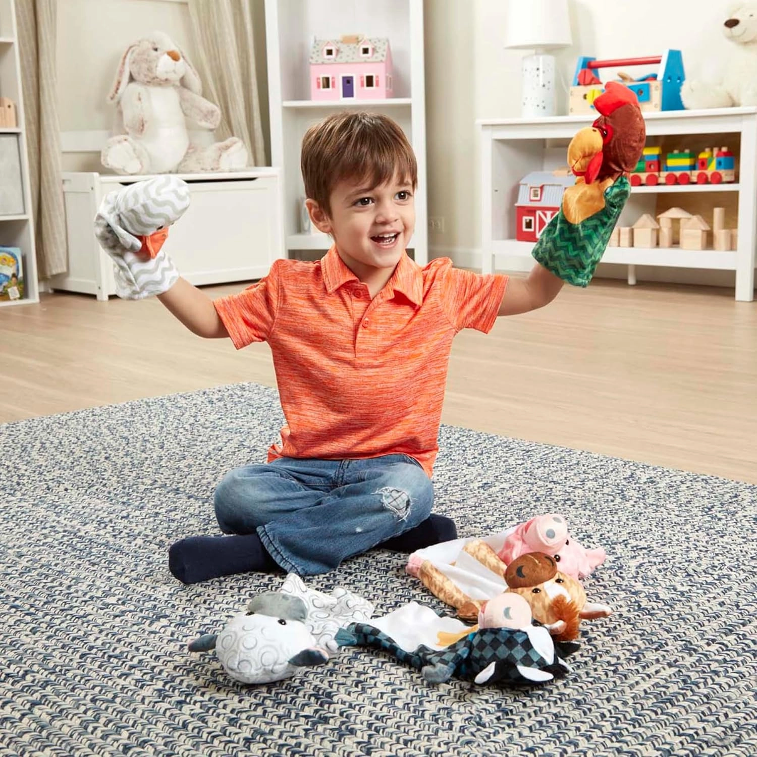 Melissa & Doug Barn Buddies Hand Puppets, Set of 6 (Cow, Sheep, Horse, Duck, Chicken, Pig) , Multicolor