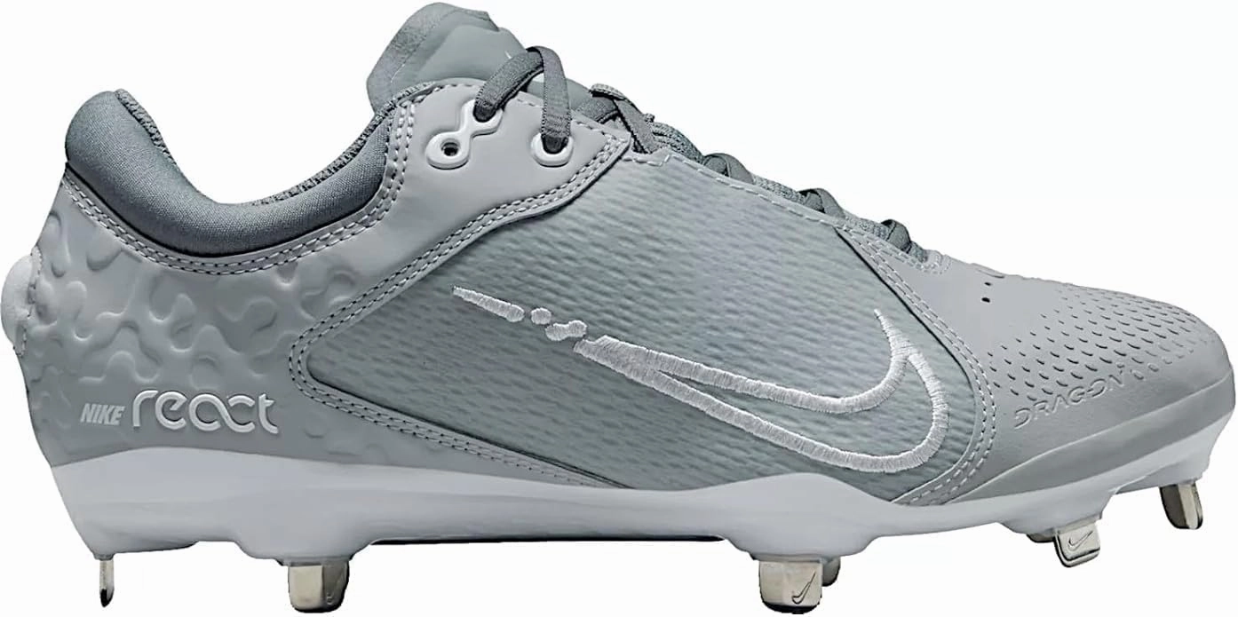 Nike Women's Hyperdiamond 4 Elite Softball Cleats