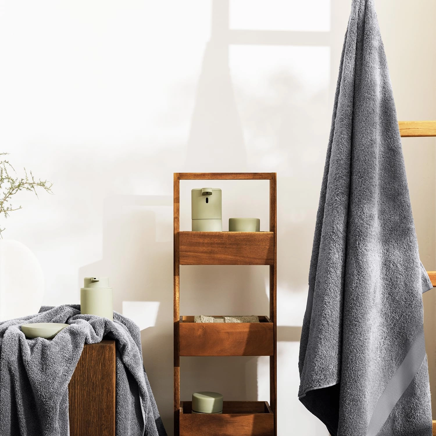 Oakias Premium Towel Set 600 GSM 6 Piece Grey - 100% Ring Spun Cotton Highly Absorbent Towels Set - Super Soft Bathroom Towel Set - Hotel Quality Double Stitched Hem - Ideal for Hotels, Spa, Gyms