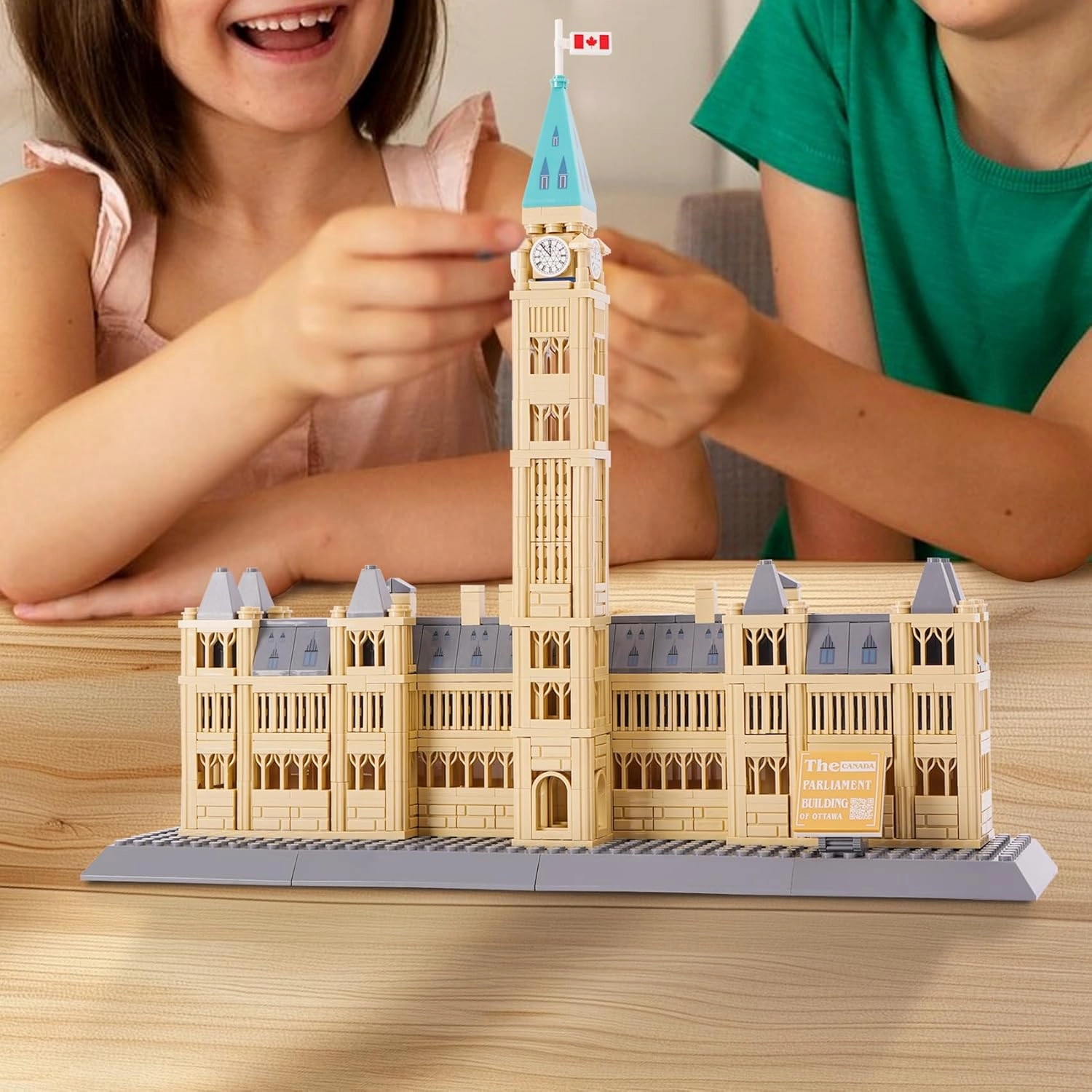 Oichy Parliament Hill Model Building Kits, World Famous Architectural Building Blocks Set, Ottawa Parliament Toy Set for Adults and Kids(608 PCS)