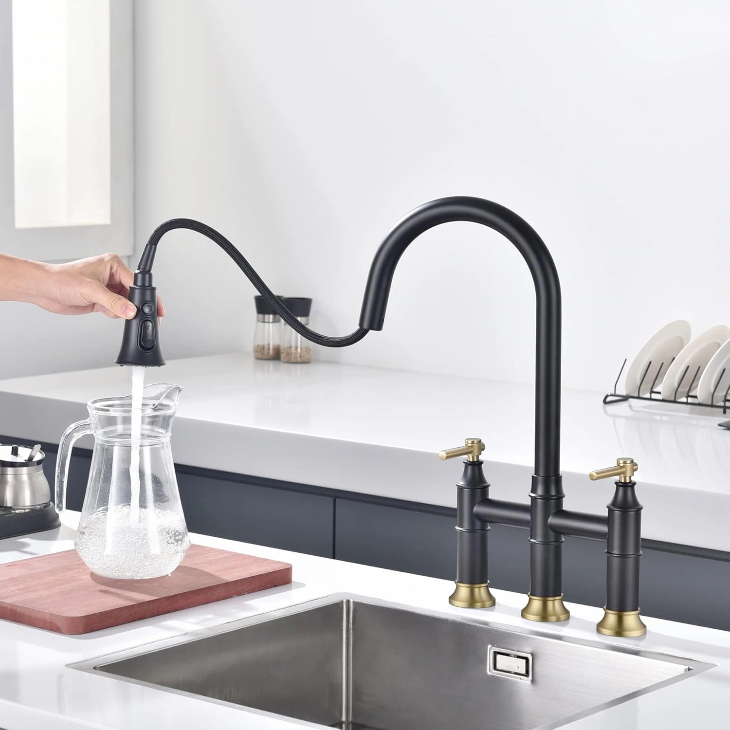 SUMERAIN Bridge Kitchen Faucet with Pull Down Sprayer 2 Handle 3 Hole Kitchen Sink Faucet 8 Inch Centerset Black&Gold