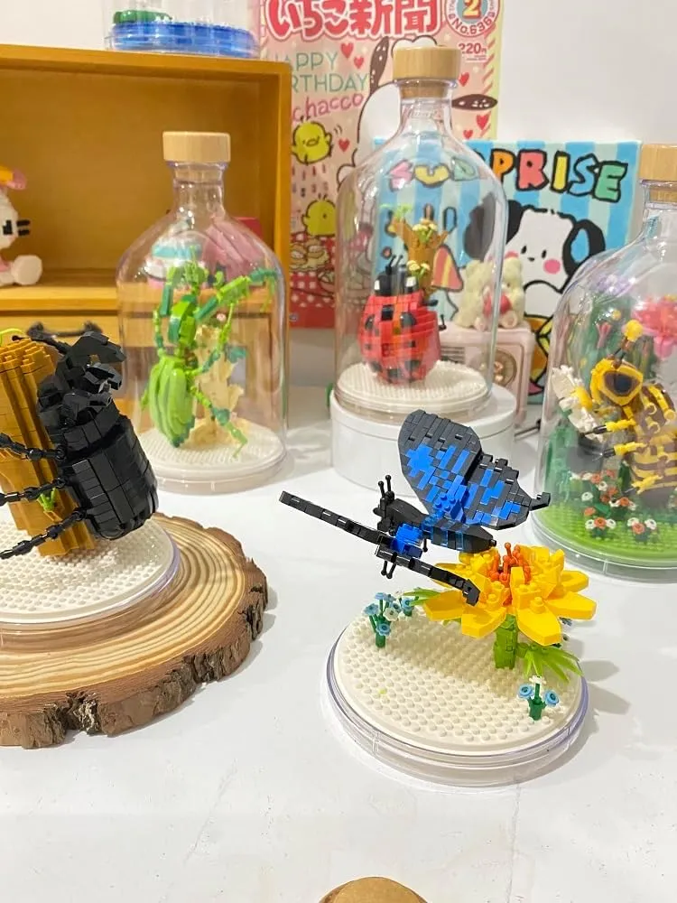Unicorn Beetle Miniature Insect Friends Building Set Creative Party Favors and Gifts for Nature Lovers - Office and Home Decor Mini Bugs Building Blocks Gift for Boys and Girls
