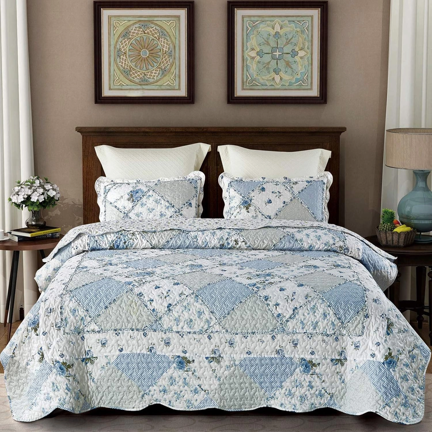 VIVILINEN Blue Floral Patchwork Quilt Set, Full Queen Size, 3 Piece Bedding Set with 2 Pillowcases