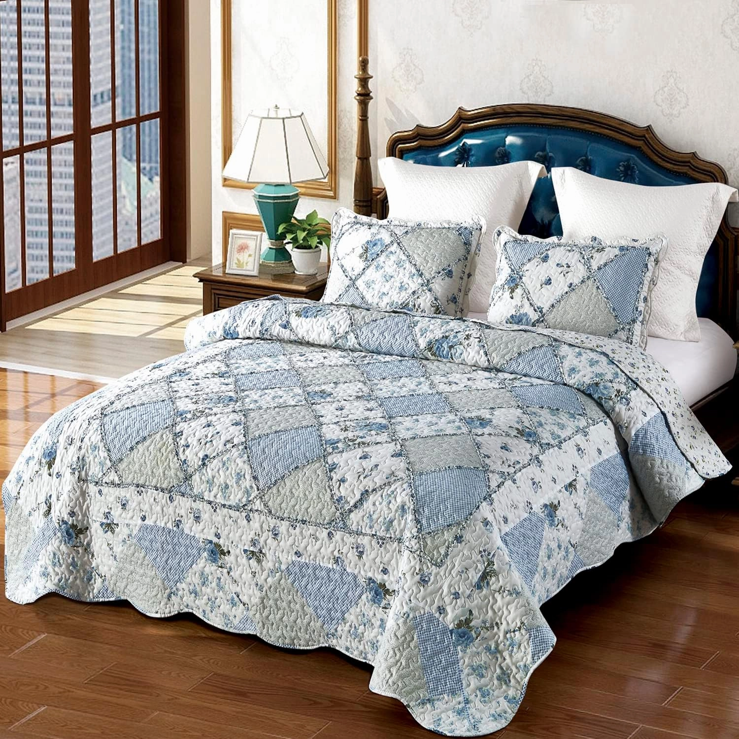 VIVILINEN Blue Floral Patchwork Quilt Set, Full Queen Size, 3 Piece Bedding Set with 2 Pillowcases