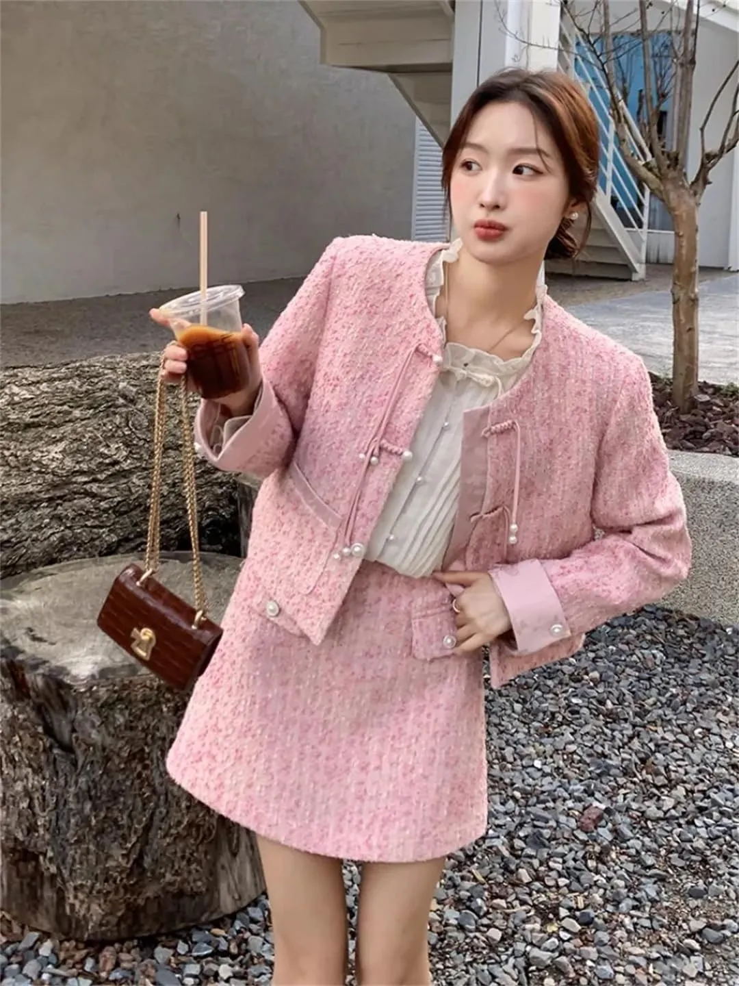 Women's Sweet Temperament Chinese Coat Skirt Two-Piece Set O-Neck Single Bead Celebrity Slim Suit