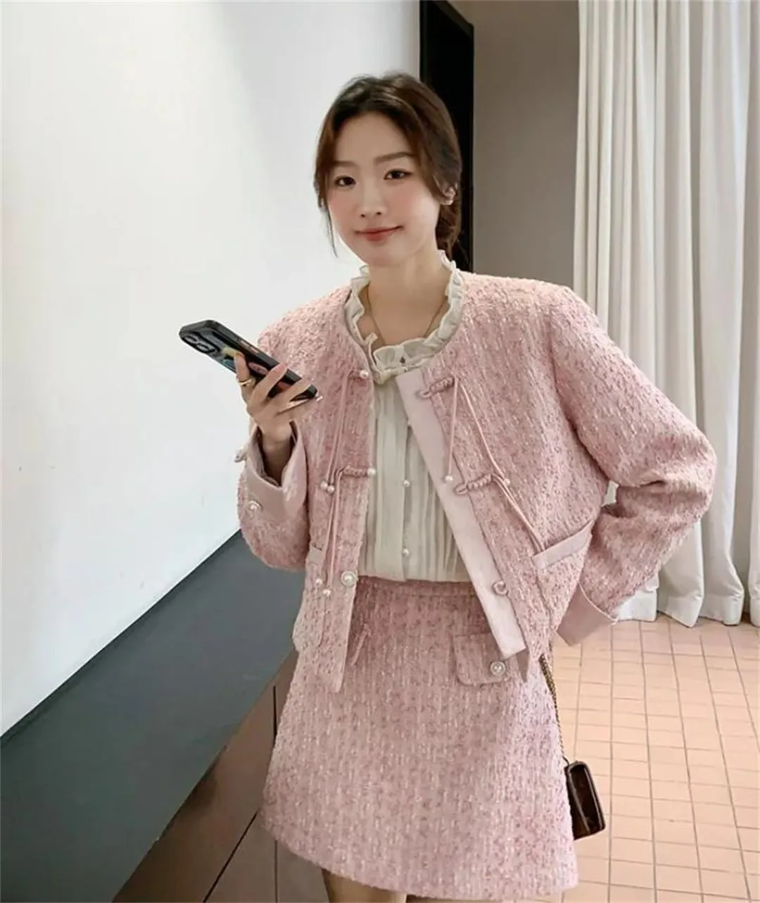 Women's Sweet Temperament Chinese Coat Skirt Two-Piece Set O-Neck Single Bead Celebrity Slim Suit